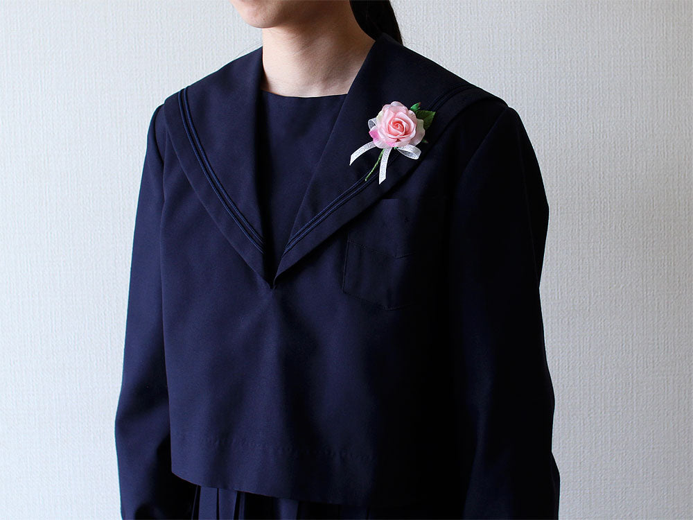 HA-3 ハニーローズピンクコサージュ装着例