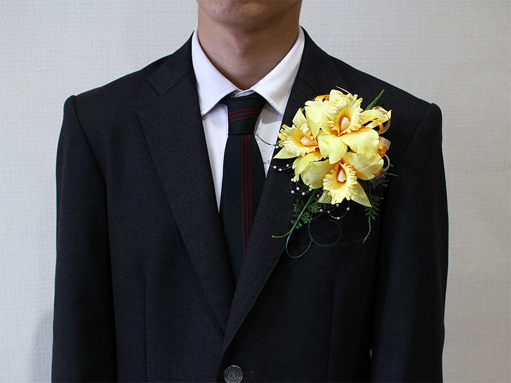 KC3-40 カトレアシャイン×3輪イエローコサージュ