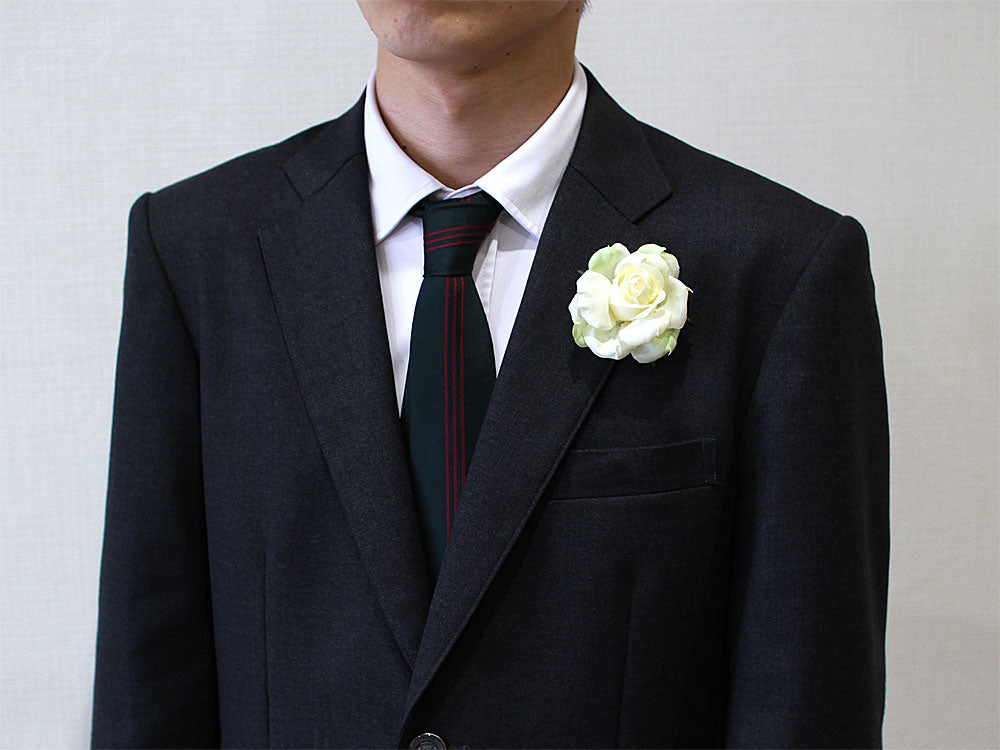 Q1-50 スクエアローズホワイトグリーンヘッドコサージュ