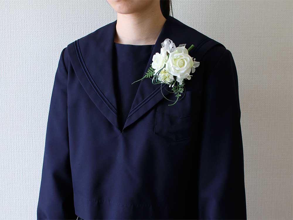 QLN-50 スクエアアレンジホワイトグリーンコサージュ(クリップ付)